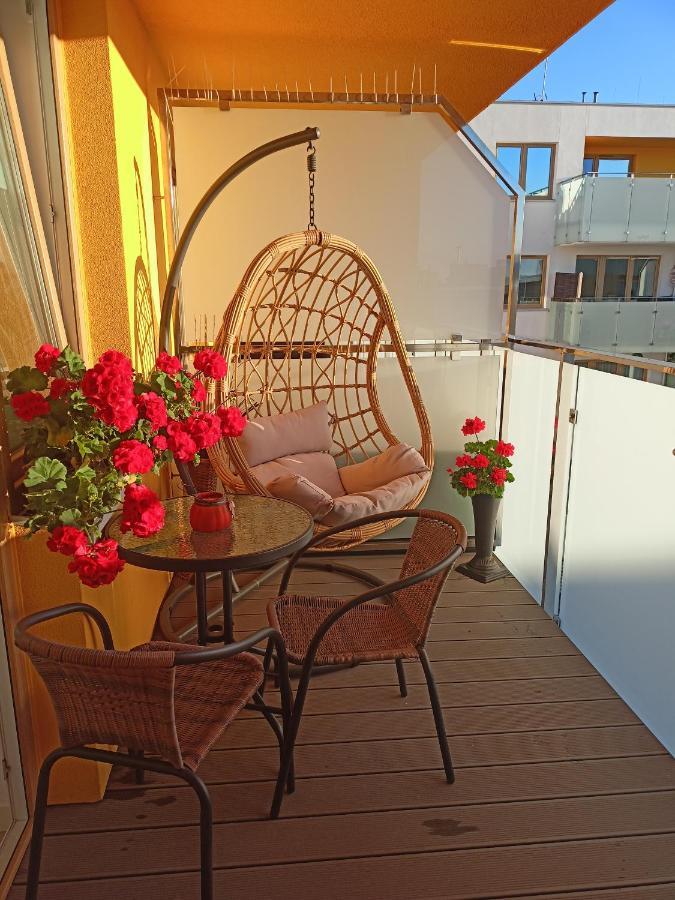 Apartament Fala-Miodowy Dom Kolberg Exterior foto